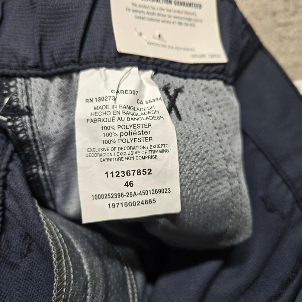 Wrangler Outdoor Mens Navy Blue Performance Shorts Size 46 112367852 New - Picture 3 of 4